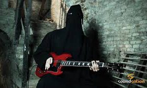 6 CREEPY GUITAR RIFFS FOR HALLOWEEN