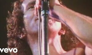 AC/DC - Let There Be Rock (Apollo Theatre, Glasgow, April 1978)