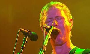 Alice In Chains - Man in the Box LIVE